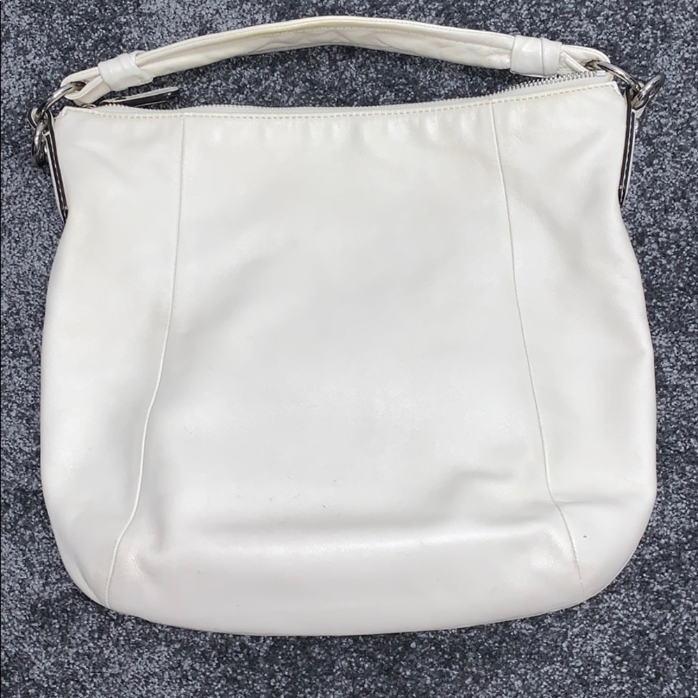 Vintage Coach White Leather Hobo Bag - Picture 5 of 11